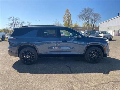 Lakeshore Blue Metallic 2026 Chevrolet Traverse RS