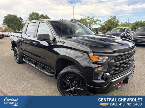 Black 2026 Chevrolet Silverado 1500 Custom Trail Boss