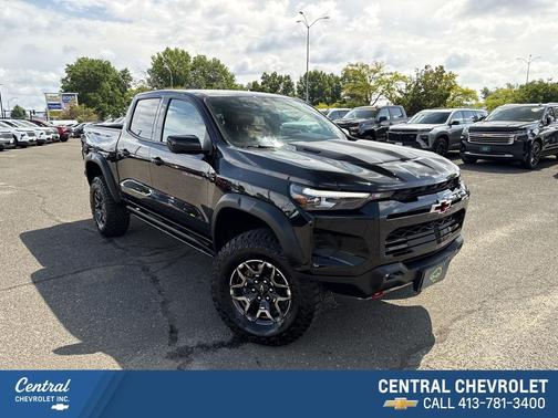 Black 2025 Chevrolet Colorado ZR2