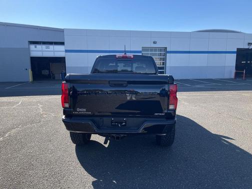 Black 2025 Chevrolet Colorado ZR2