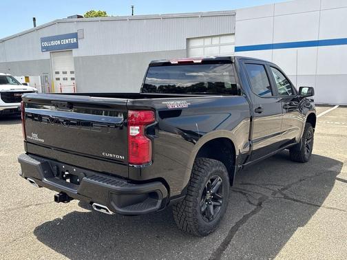 Black 2026 Chevrolet Silverado 1500 Custom Trail Boss
