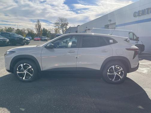 White Sands 2026 Chevrolet Trax FWD 1RS