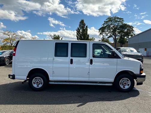 2024 GMC Savana 2500 Work Van