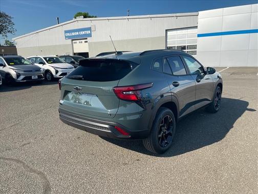 Cypress Gray 2026 Chevrolet Trax LT