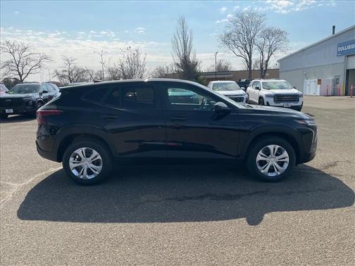 Mosaic Black Metallic 2026 Chevrolet Trax LS