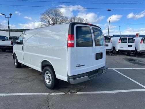 2025 Chevrolet Express 2500 RWD 2500 Regular Wheelbase WT