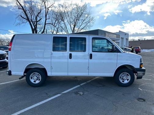 2025 Chevrolet Express 2500 RWD 2500 Regular Wheelbase WT