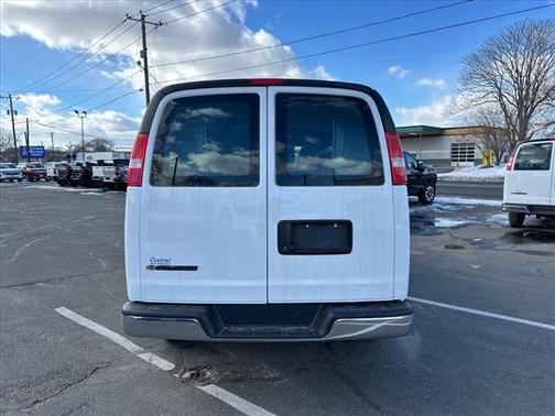 2025 Chevrolet Express 2500 RWD 2500 Regular Wheelbase WT