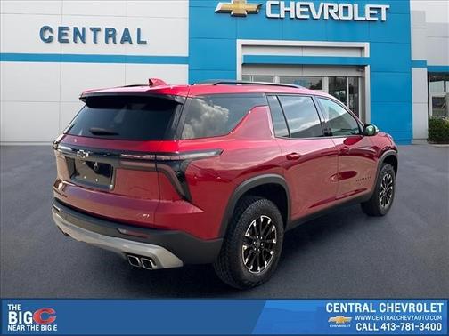 Radiant Red Tintcoat 2025 Chevrolet Traverse AWD Z71