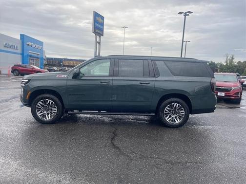 2026 Chevrolet Suburban Z71, 4WD