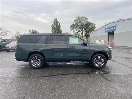 2026 Chevrolet Suburban Z71, 4WD