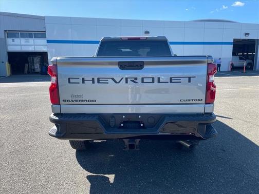2026 Chevrolet Silverado 2500 Custom