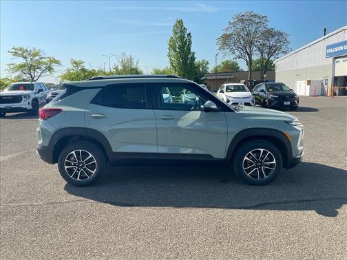 Cacti Green 2026 Chevrolet Trailblazer LT