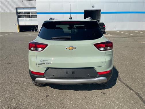 Cacti Green 2026 Chevrolet Trailblazer LT