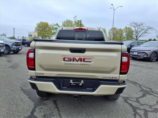 2024 GMC Canyon AT4X