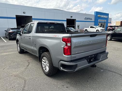 Sterling Gray Metallic 2023 Chevrolet Silverado 1500 RST
