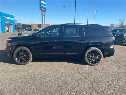Mosaic Black Metallic 2026 Chevrolet Traverse RS