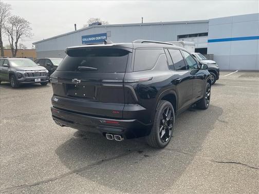 Mosaic Black Metallic 2026 Chevrolet Traverse RS
