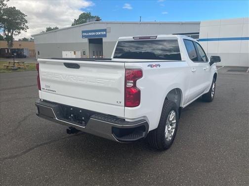 Summit White 2026 Chevrolet Silverado 1500 LT