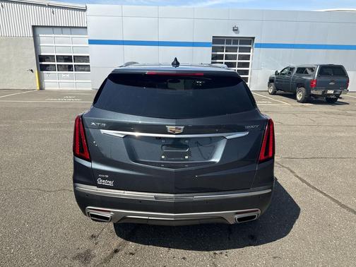 Shadow Metallic 2021 Cadillac XT5 Premium Luxury