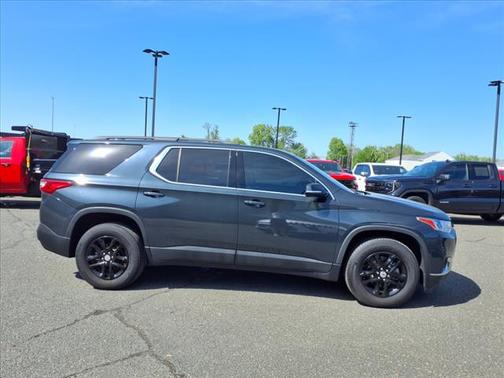 2020 Chevrolet Traverse LT Cloth