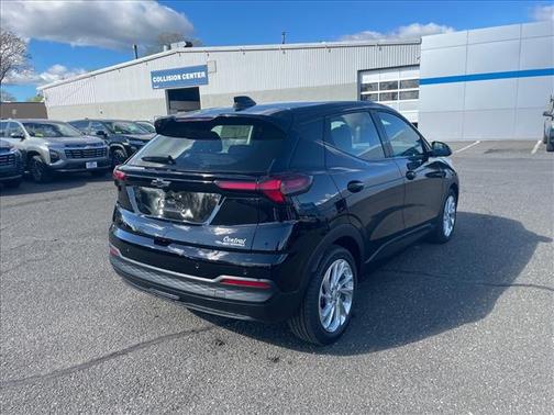 Mosaic Black Metallic 2027 Chevrolet Bolt LT FWD