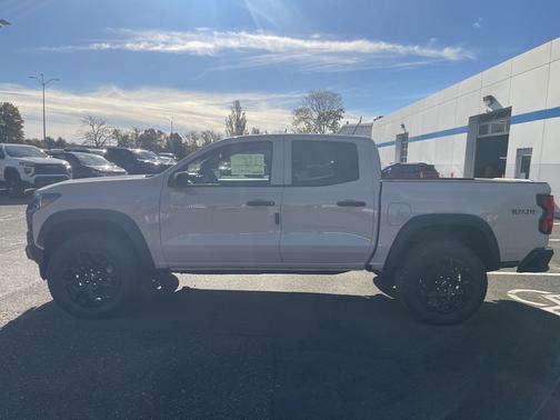 White Sands 2026 Chevrolet Colorado Trail Boss