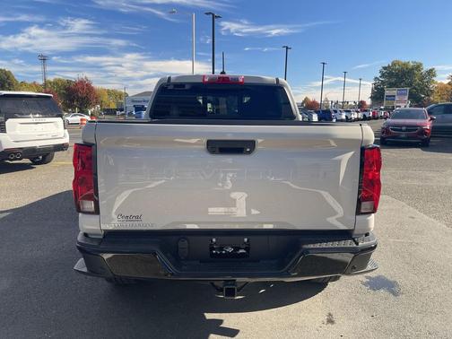 White Sands 2026 Chevrolet Colorado Trail Boss