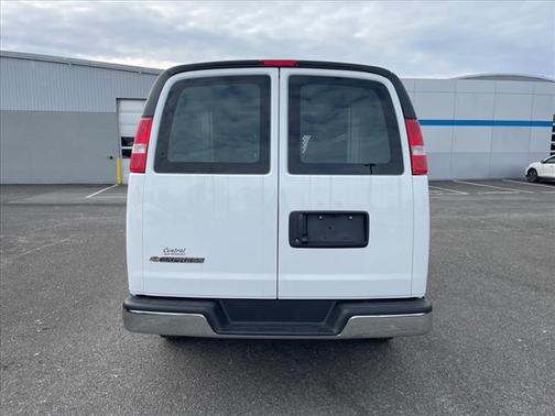 2025 Chevrolet Express 2500 RWD 2500 Regular Wheelbase WT