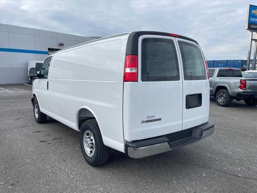 2025 Chevrolet Express 2500 RWD 2500 Regular Wheelbase WT