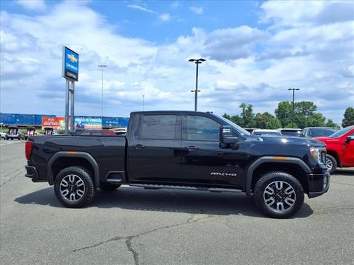 2022 GMC Sierra 2500 AT4