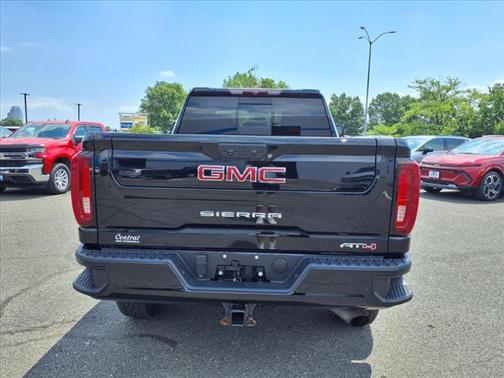 2022 GMC Sierra 2500 AT4