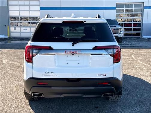 2023 GMC Acadia AWD AT4