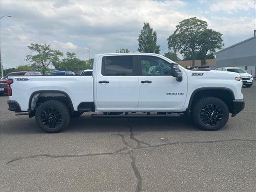 Summit White 2026 Chevrolet Silverado 2500 LT