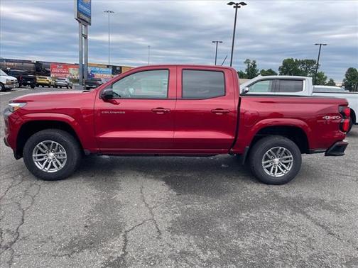 2025 Chevrolet Colorado WT
