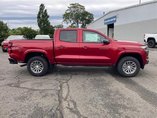 2025 Chevrolet Colorado WT