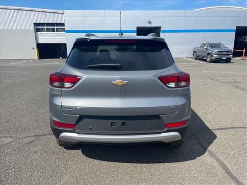 Sterling Gray Metallic 2026 Chevrolet Trailblazer LT