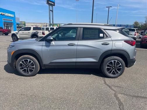 Sterling Gray Metallic 2026 Chevrolet Trailblazer LT