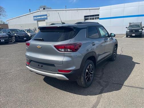 Sterling Gray Metallic 2026 Chevrolet Trailblazer LT