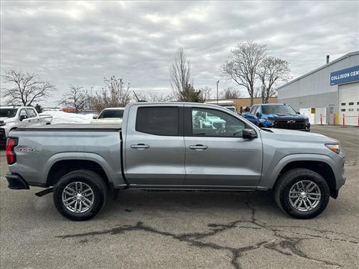 Sterling Gray Metallic 2023 Chevrolet Colorado LT