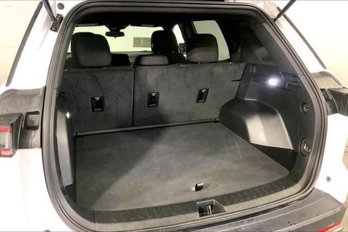 Summit White 2026 Chevrolet Equinox LT