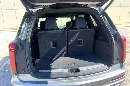 2025 Cadillac XT6 Premium Luxury FWD