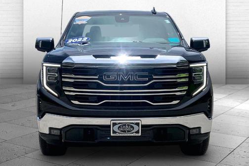 Onyx Black 2022 GMC Sierra 1500 SLT