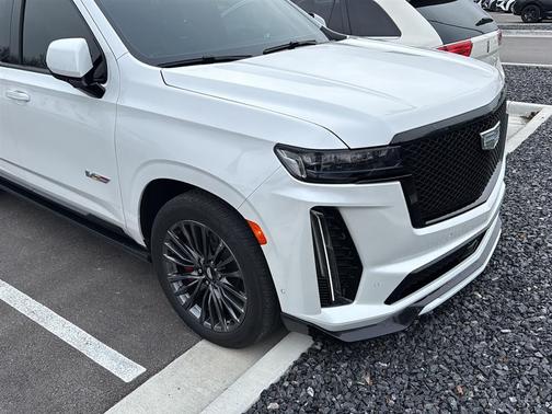 Crystal White Tri-Coat 2023 Cadillac Escalade ESV V-Series