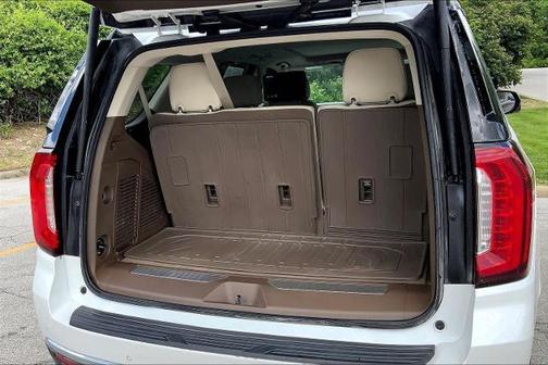 White Frost Tri-Coat 2023 GMC Yukon Denali
