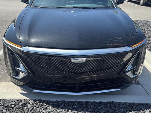 Stellar Black Metallic 2024 Cadillac LYRIQ Luxury