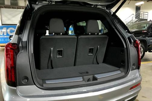 2025 Cadillac XT6 Luxury AWD