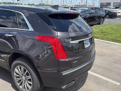 Dark Granite Metallic 2019 Cadillac XT5 Luxury