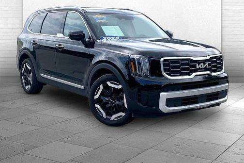 Ebony Black 2025 Kia Telluride S