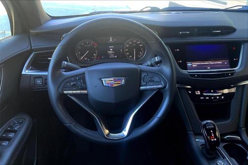 2024 Cadillac XT6 Luxury AWD